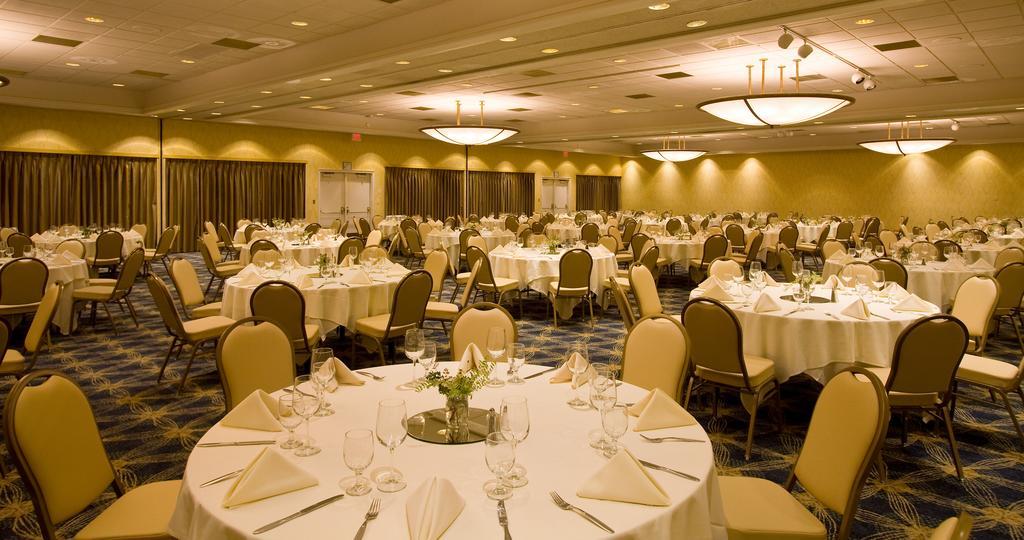 Inn At The Commons Μέντφορντ Εξωτερικό φωτογραφία
