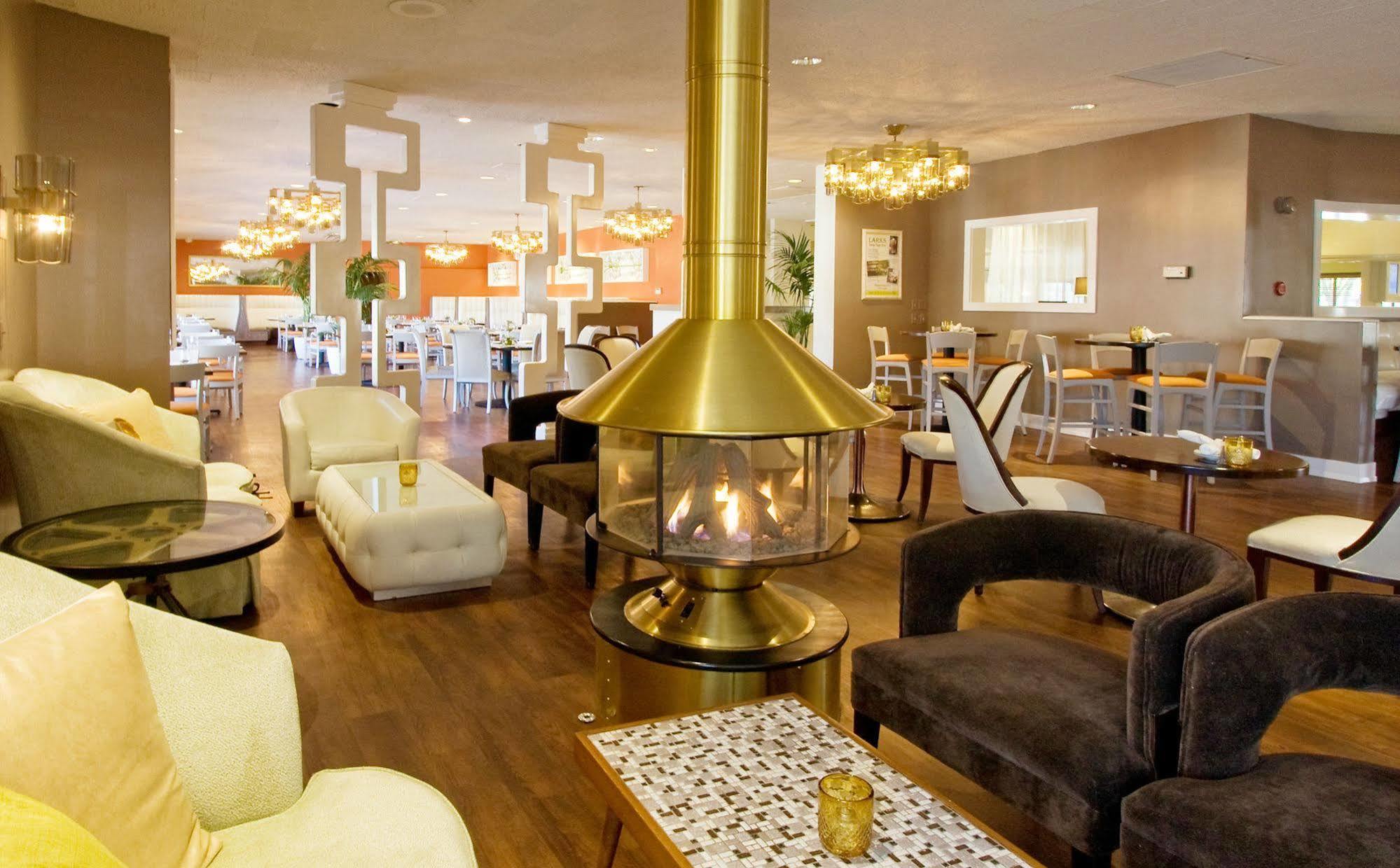 Inn At The Commons Μέντφορντ Εξωτερικό φωτογραφία