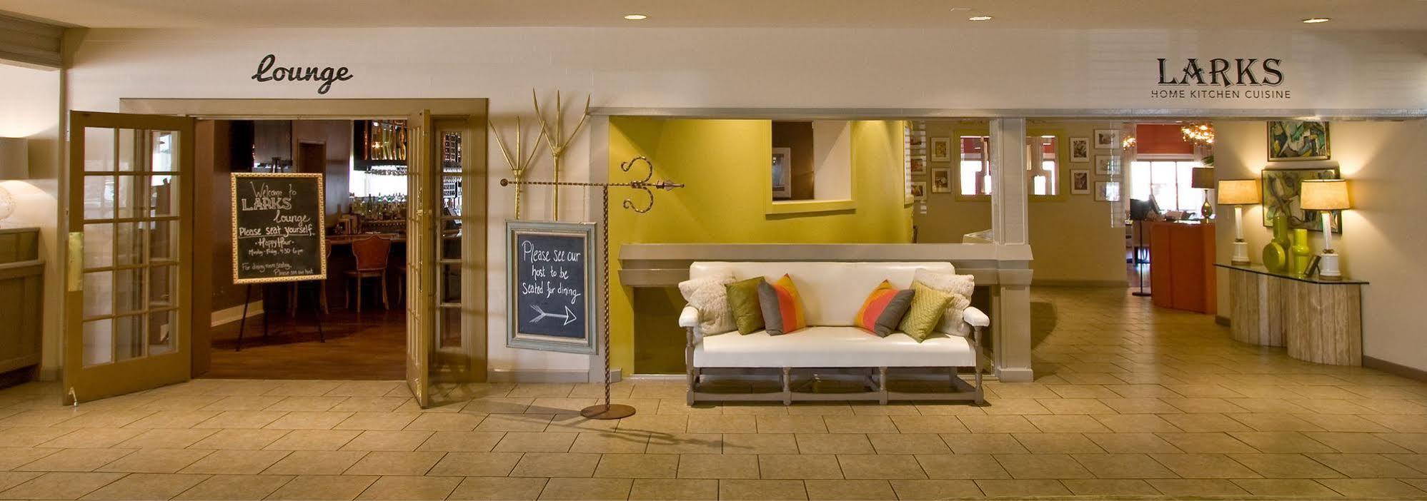 Inn At The Commons Μέντφορντ Εξωτερικό φωτογραφία