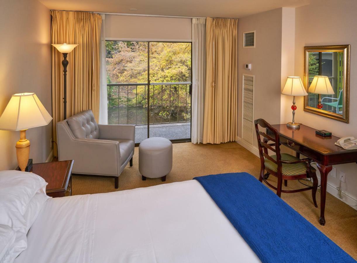 Inn At The Commons Μέντφορντ Εξωτερικό φωτογραφία